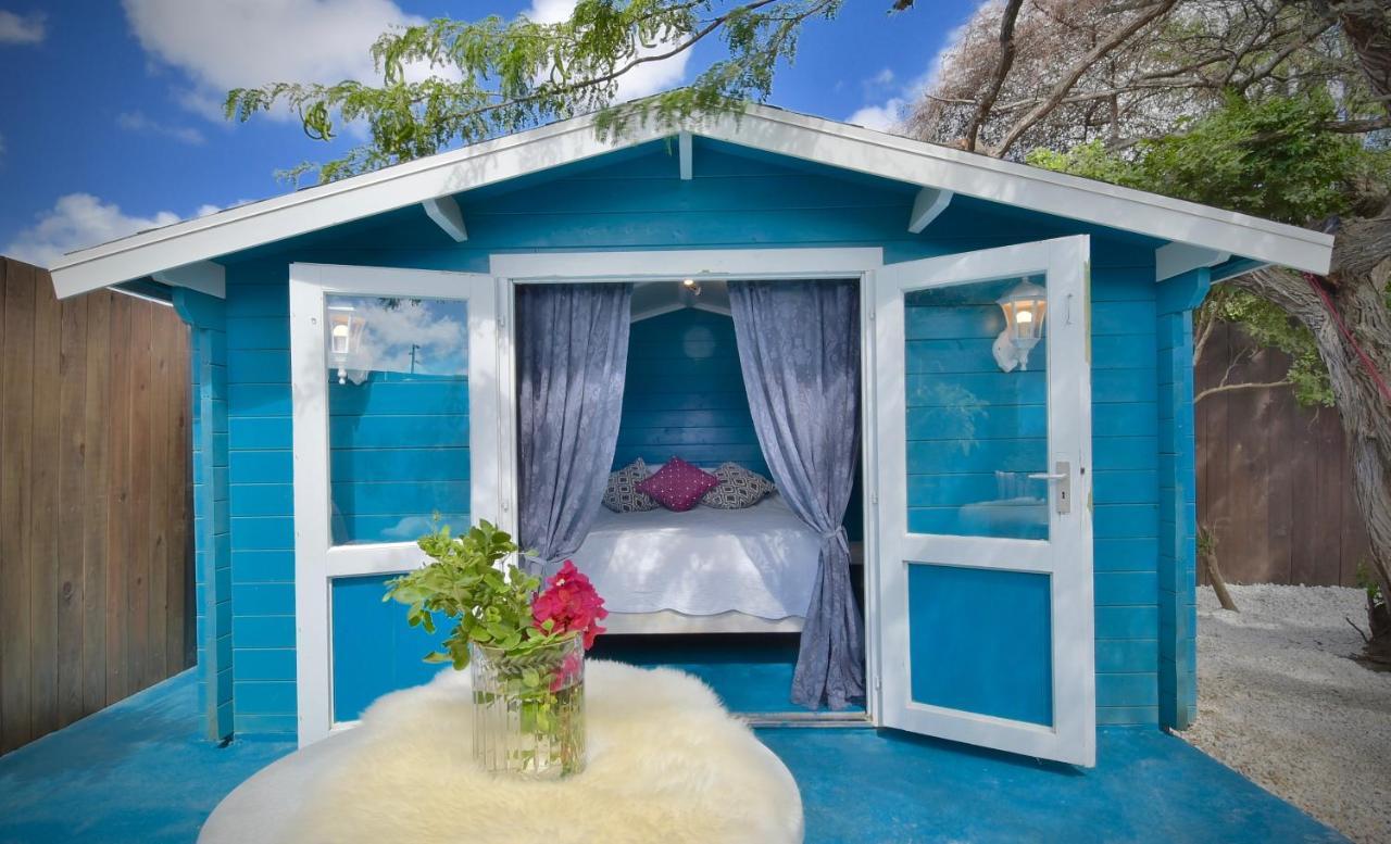 Mammaloe Bed and Breakfast Oranjestad Buitenkant foto